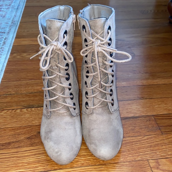 Sharona Bootie - Picture 6 of 8